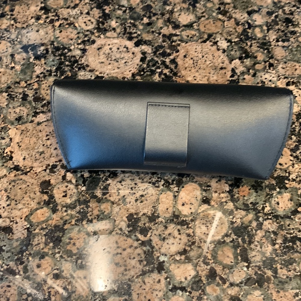 Ray-Ban eyeglass case - Picture 2 of 4